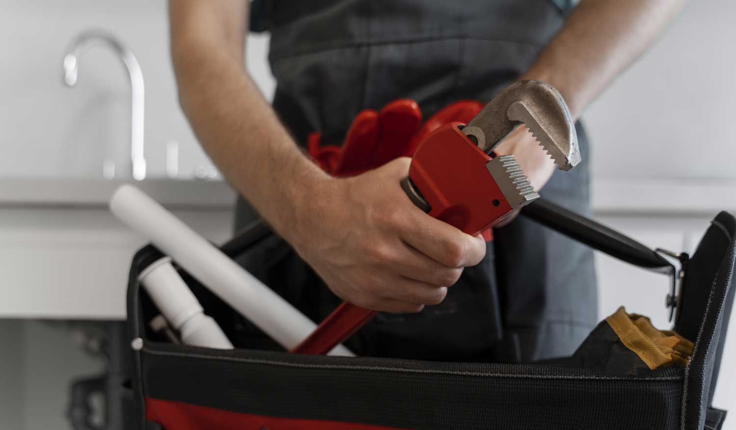 Gebäudereinigung, Unterhaltsreinigung, Glasreinigung, Büroreinigung, professionelle Reinigung, Reinigungsunternehmen, Hausmeisterservice, Winterdienst, Gartenpflege, Polsterreinigung, Umzugsservice,  Stuttgart 